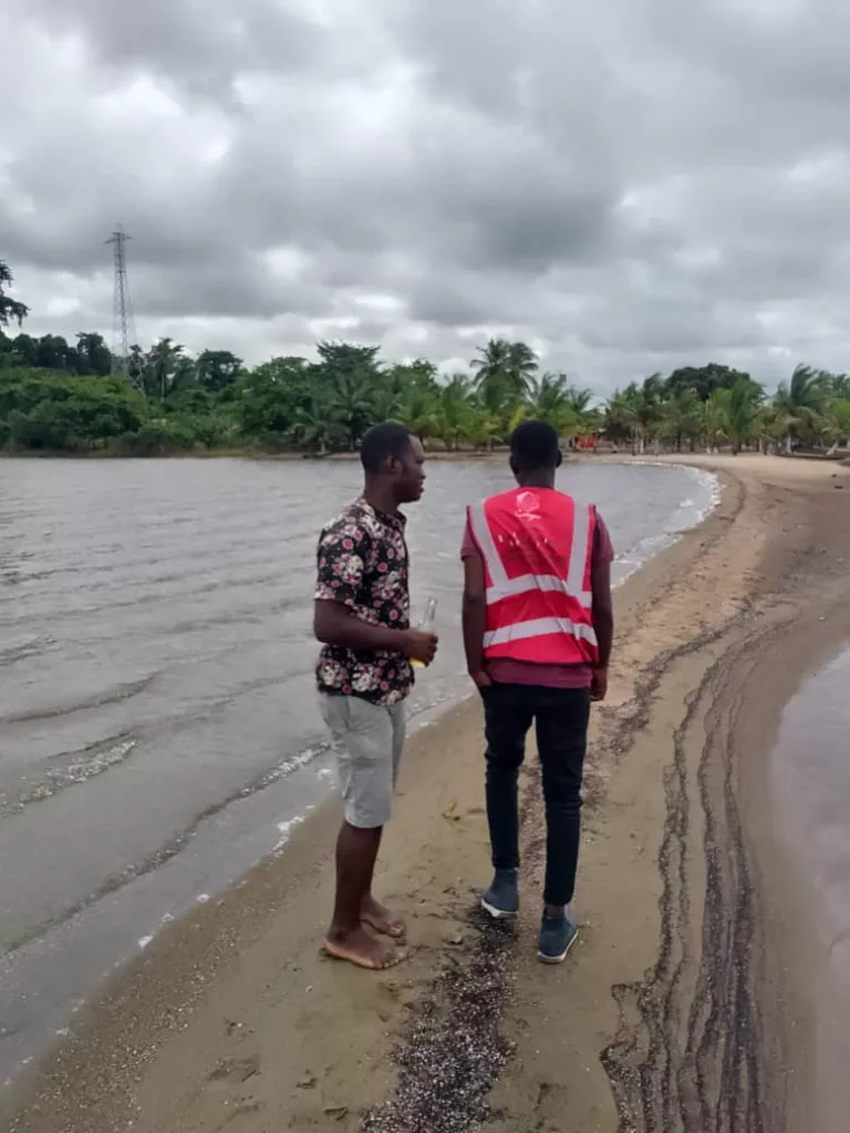 2 hectare a vendre a Lauzoua en bordures de la lagune, site très paradisiaque, lauzoua est a 150km d'Abidjan après grand lahou sur la côtière, site touristique aussi.