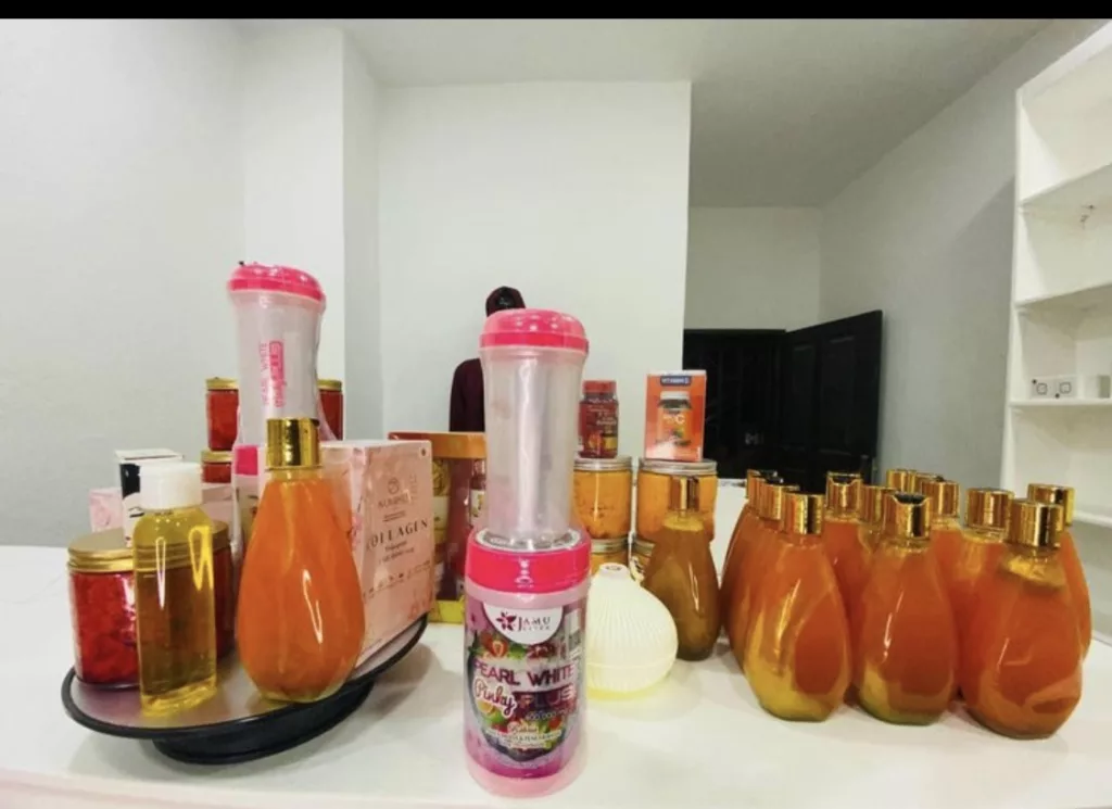 Produits Cosmétique et chaussures mèches humain