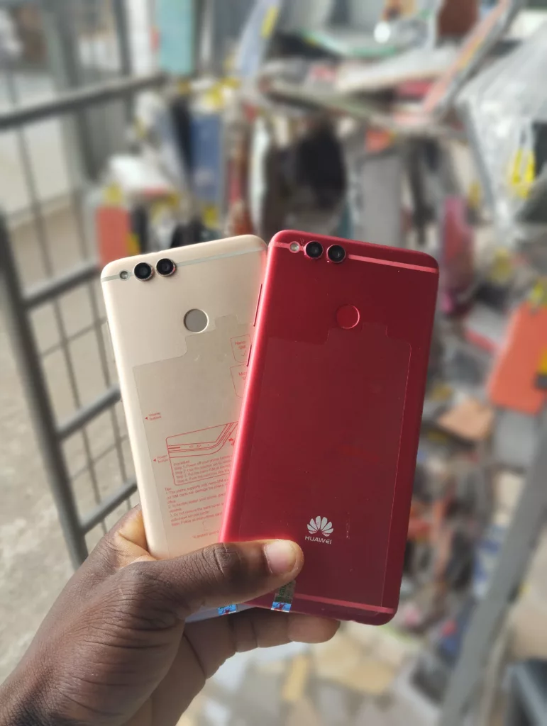 Huawei honor 7x 128go-8go ram